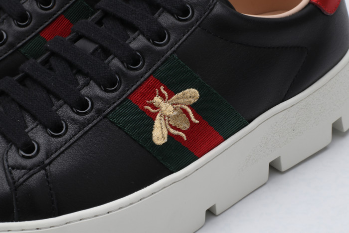 G*u*i low-top sneaker