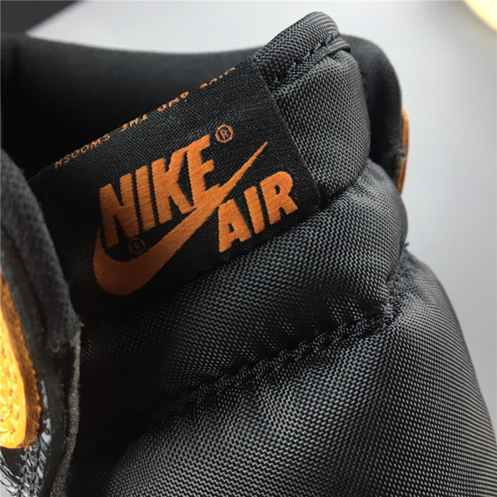 Air Jordan 1 Retro High Shattered Backboard 3.0 – 555088-028