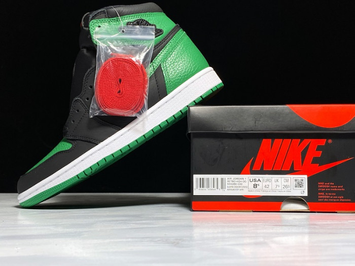 Air Jordan 1 High “Pine Green” 555088-030