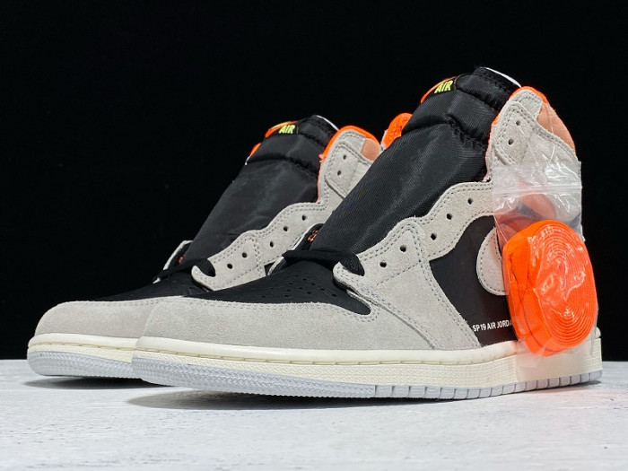 Air Jordan 1 Retro High OG “Neutral Grey” 555088-018