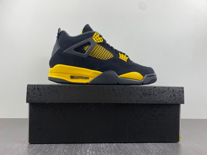 Air Jordan 4 Retro "Thunder’ 2023 308497-017