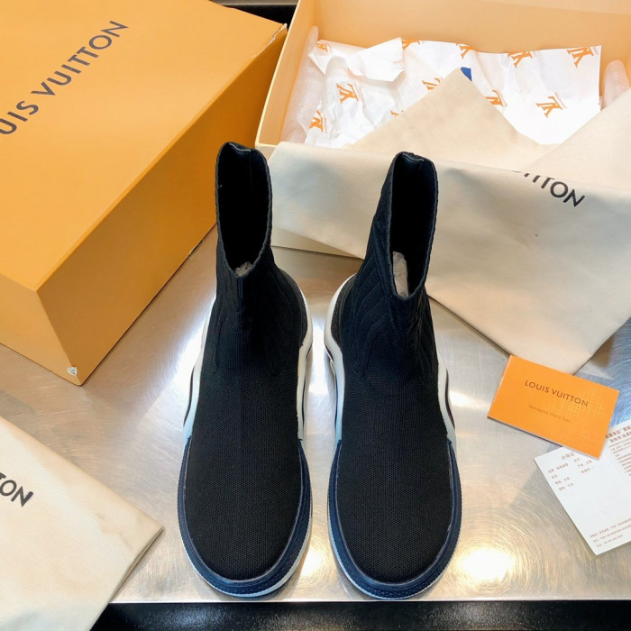 LOUS VUITO ARCHLIGHT SNEAKER BOOT