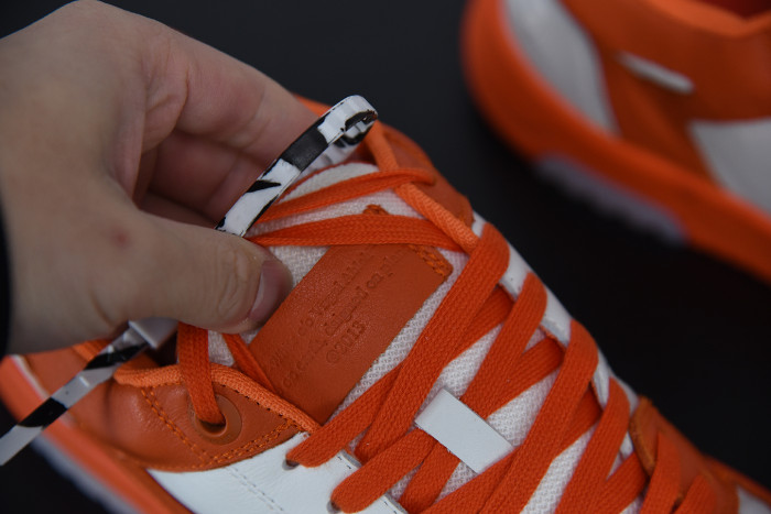 OFF WHITE™ C/O VIRGIL ABLOH OUT OF OFFICE LOW-TOP LEATHER SNEAKERS "OOO"
