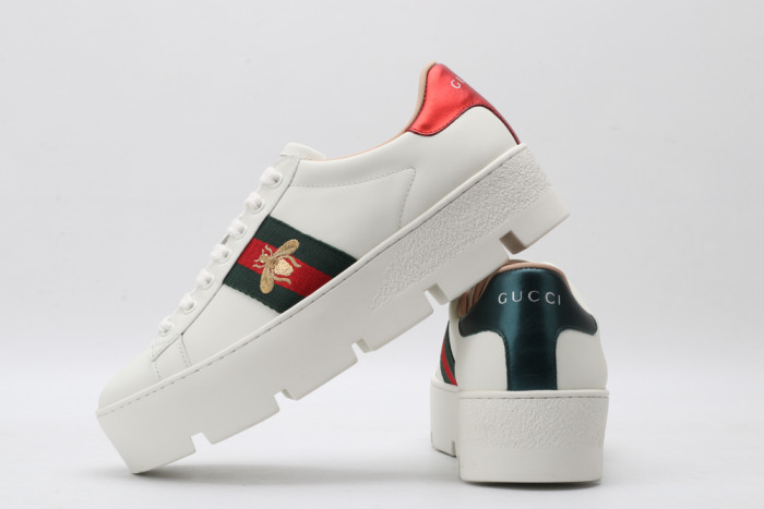 G*u*i low-top sneaker