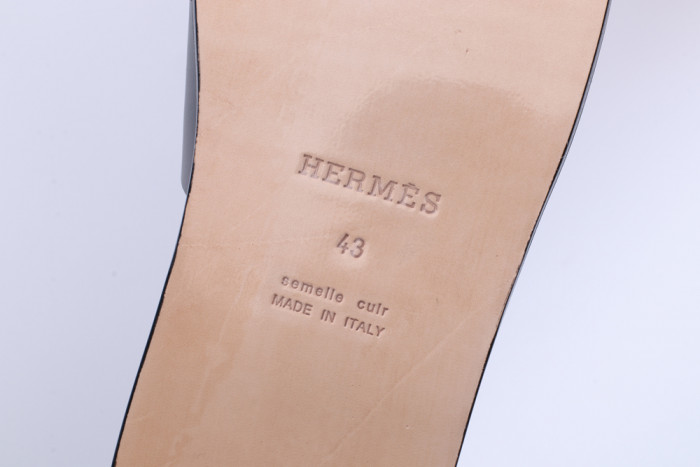 Herme Slippers