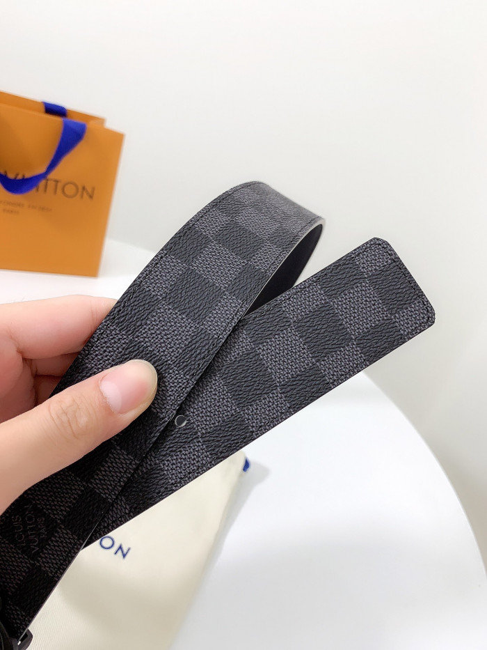 Loui Vuitto Belt-4CM