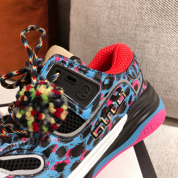 G*u*i mid sneaker