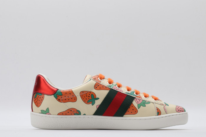 G*u*i low-top sneaker