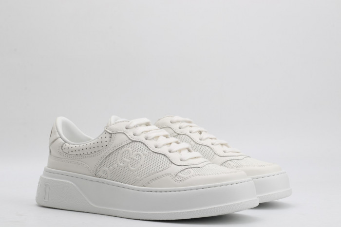 G*u*i low-top sneaker