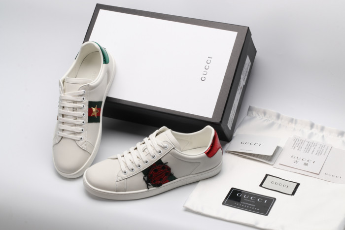 G*u*i low-top sneaker