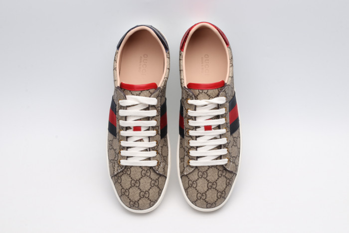 G*u*i low-top sneaker
