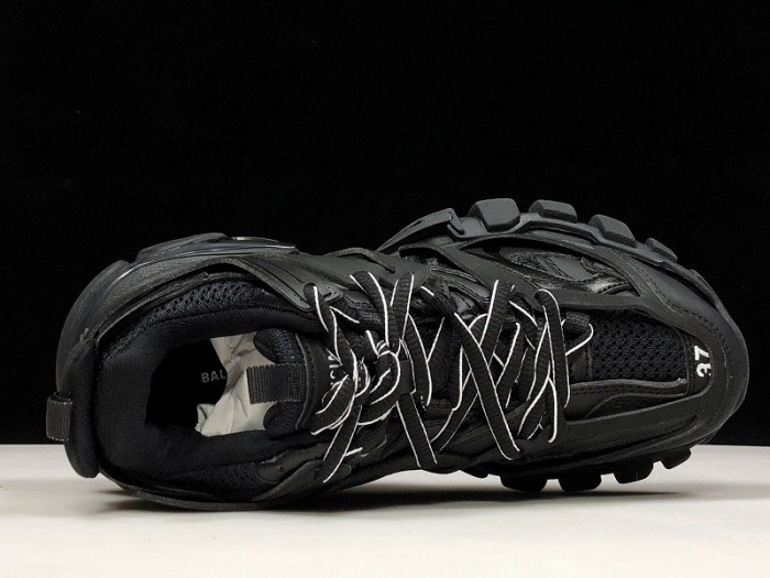 BLCG TRACK TRAINER ‘TRIPLE BLACK’ 542023 W1GB1 1000