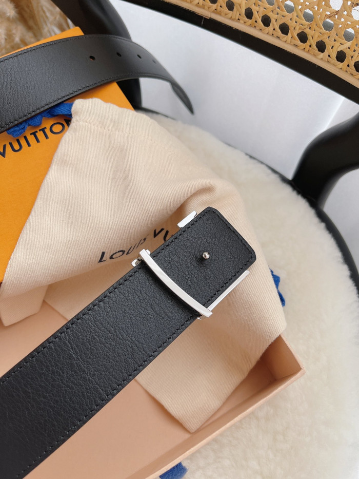Loui Vuitto Belt-4CM