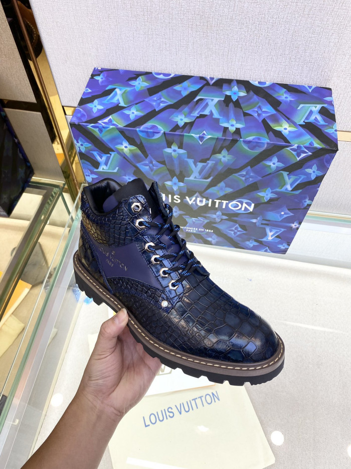 LOUS VUITO BOOTS