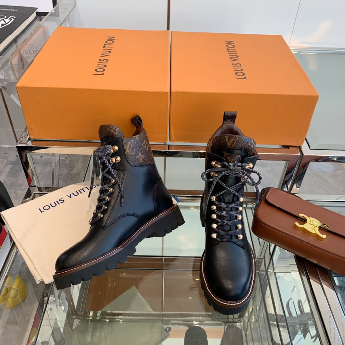 LOUS VUITO BOOTS