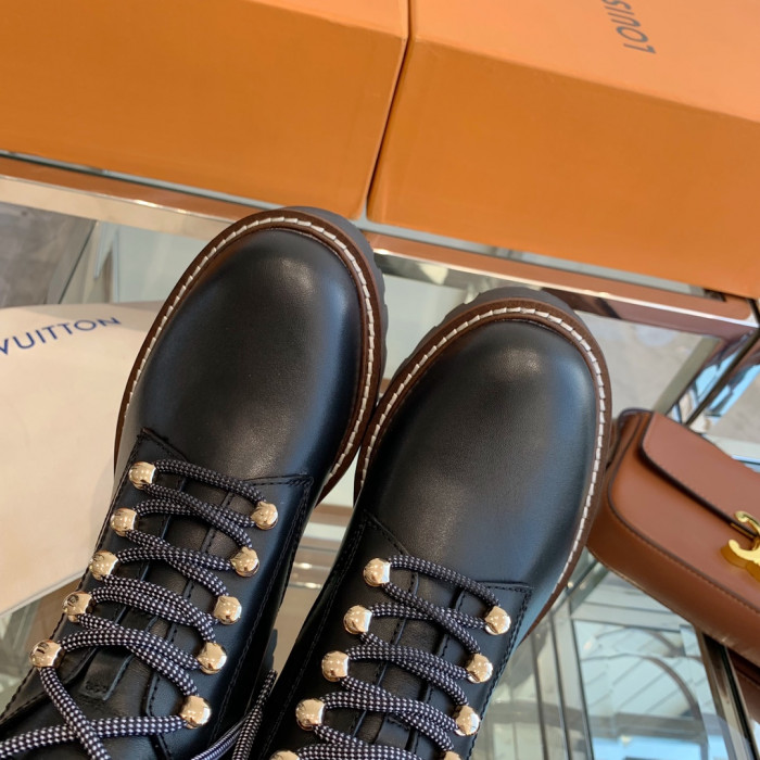 LOUS VUITO BOOTS