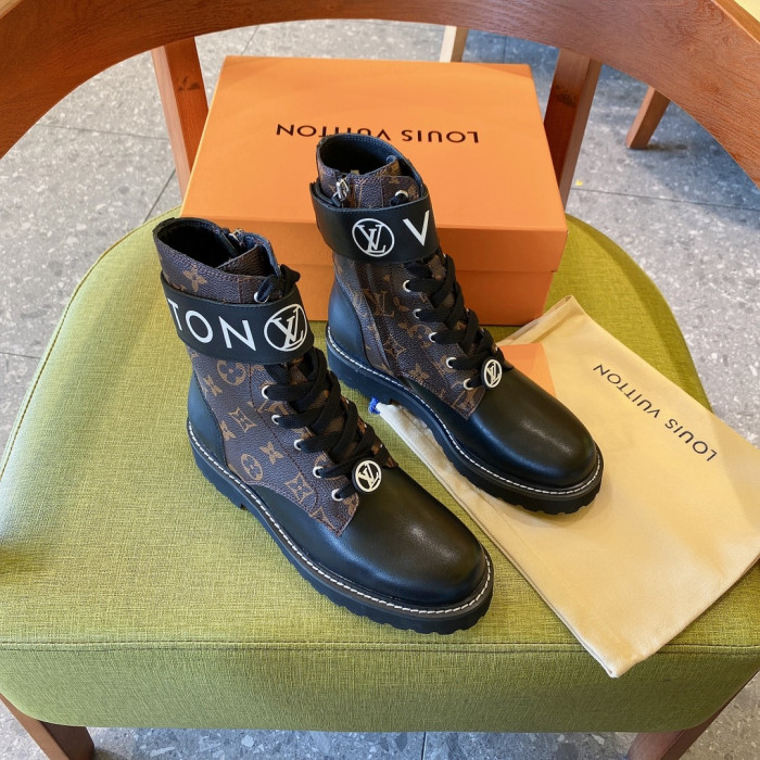 LOUS VUITO BOOTS